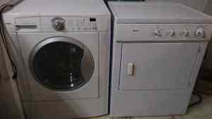 Kenmore front load washer dryer set 1st $650 takes