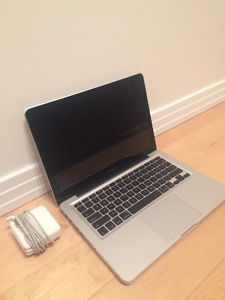 Macbook Pro (13.3-inch, mid  GHz, 256 GB, 4 GB Ram