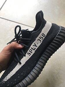 adidas yeezy boost 350 black and white us9