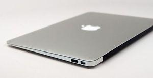 13" Macbook Air & Wireless Mouse