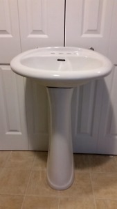 Brand new Pedestal Sink