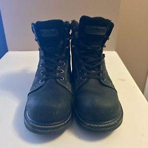 EUC Men's wind river boots size 9 worn once