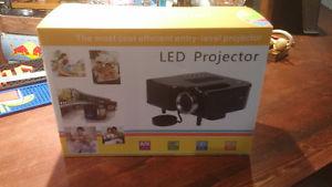 LED mini projector