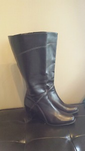 Naturalizer leather boots