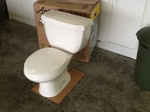 Toilet American Standard