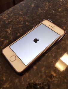 iPhone 5S 64GB Mint Condition Unlocked