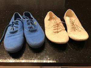 2 pairs of cloth sneakers