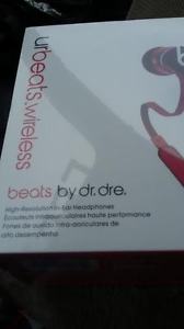 BRAND NEW DR.DRE WIRLESS BEATS