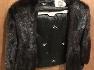 Black Mink Stole May D & F, size fits all mint condition.
