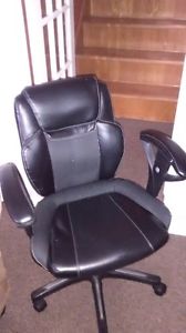 Computer chair in good condition
