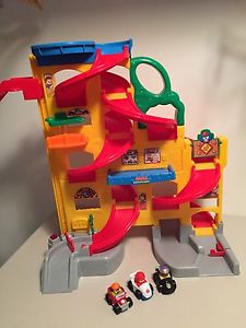 Fisher Price Little People Stand n' Play Rampway