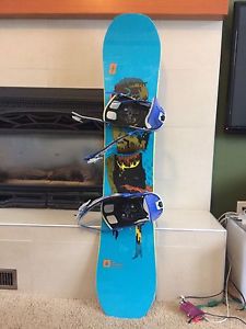 Forum snowboard and bindings