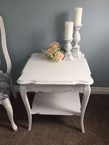 Gorgeous Shabby Chic Side Table