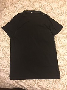 Lululemon Black Shirt