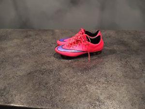 Nike Mercurial Soccer Cleats Size 8
