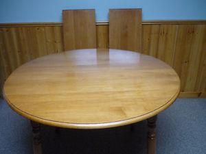 Roxton Table 40"Round (52x40)or64x40 Optional 4Chairs