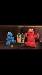 Sesame Street Toy Lot - big hugs Elmo, Cookie Monster, more