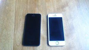 Two iPhone 5s: One Space Grey, One Gold