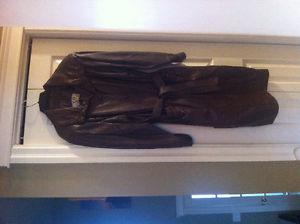 Vintage 3/4 length ladies leather coat