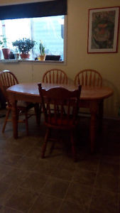solid pine oval dining table with 3 - 5 chairs