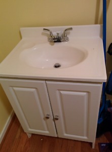 24" vanity cabinet, sink and faucet