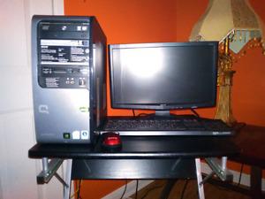 Compaq desktop computer with wireless adapter