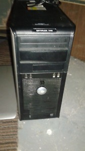 Dell desktop. Tower WINDOWS 7 2GB 80GBhd 60$obo