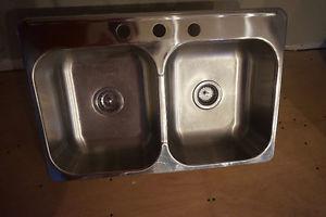 Double kitchen sink