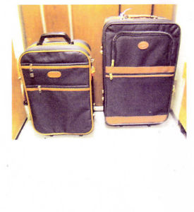 GREATLY REDUCED2 NEW BEAUTIFUL MATCHING SUITCASES