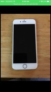 Gold I phone 6 unlocked for quick sale.