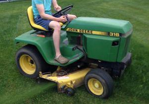 John Deere 316 lawn tractor