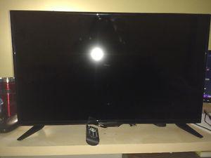 Moving Sale! 32 inch LED TV