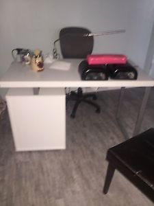 Nail tec table with ventilation