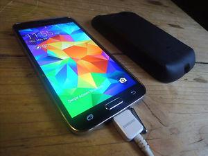 Samsung Galaxy S5 with Otterbox