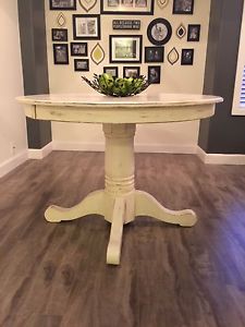 Shabby Chic Pedestal Table