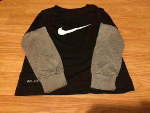 Size 3 long black Nike shirt