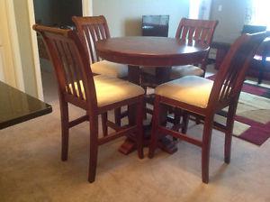 Solid wood dinning table with 4 chairs