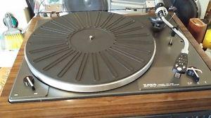 Taya CP-330 Turntable Home Stereo Record Player