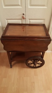 VINTAGE TEA/BAR CART WITH REMOVABLE TRAY