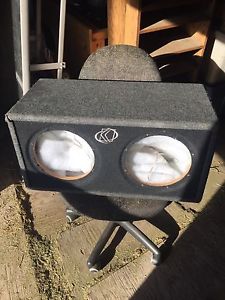 Wanted: kicker 2 10" sub box