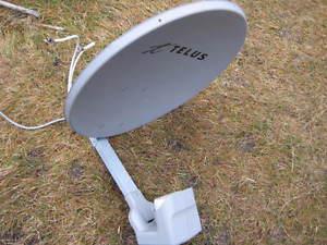 satellite dish, ~22x21 inches, include mounting stand, 4