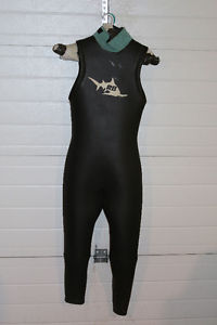 triathlon wetsuit size MED swimming wetsuit MED