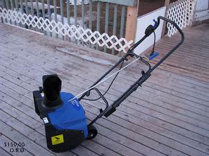 15AMP - 18" Electric Snow Thrower