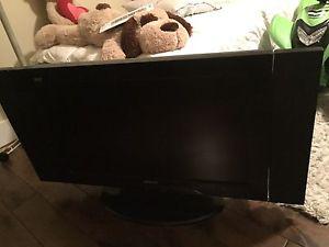 32" LCD tv