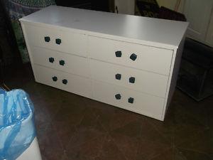 6 drawer dresser / can deliver