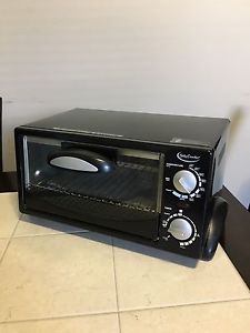 Betty Crocker Toaster Oven