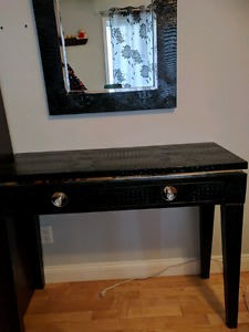 Desk with mirror