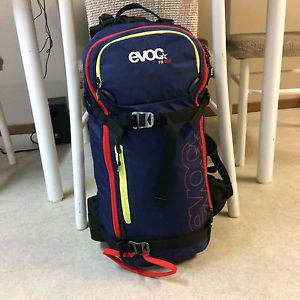 Evoc skiing back pack