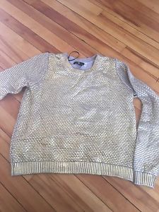H&M golden sweater! Size medium 5$