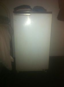 Lil fridge